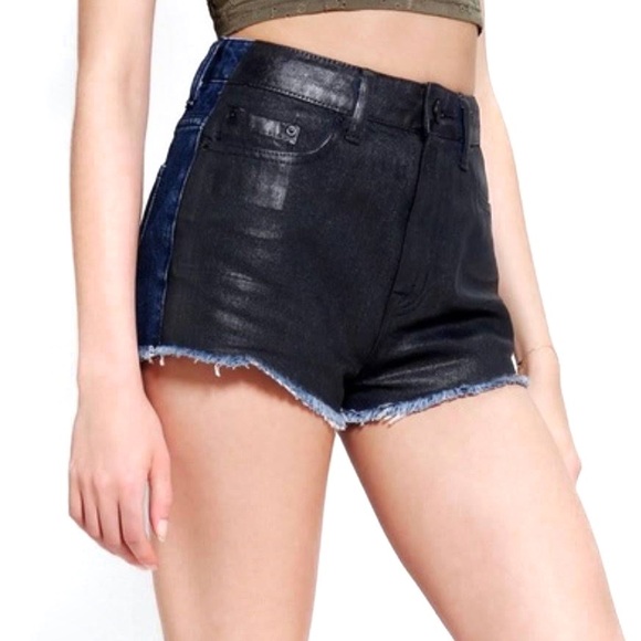 BDG Urban Outfitters Coated Dree High-Rise Cheeky Two Toned Jean Shorts Size 27W - Picture 1 of 16